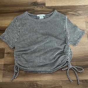 Caution To The Wind Black and White Ruched Crop T-Shirt🖤🤍